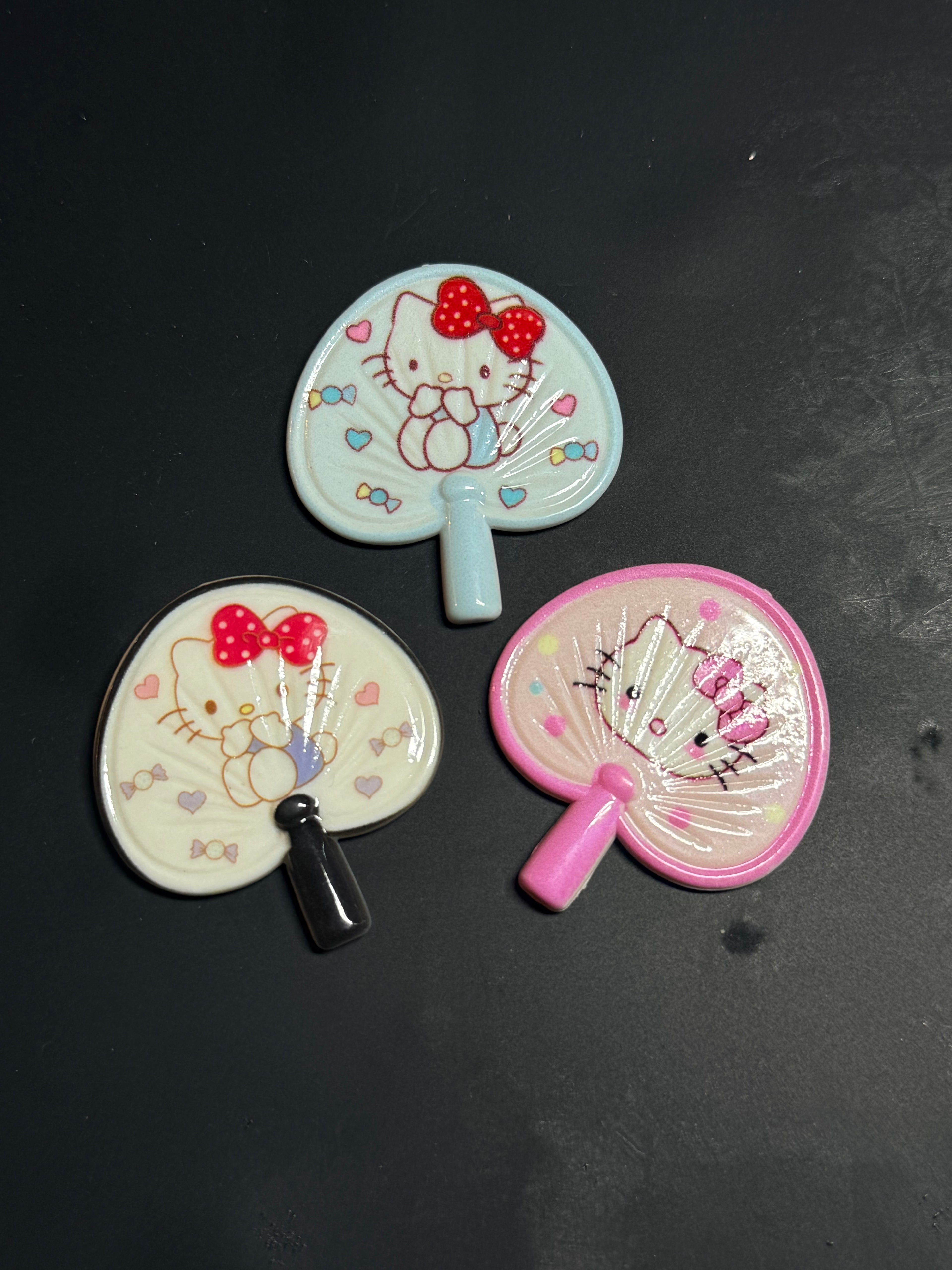 Hello kitty fan charm