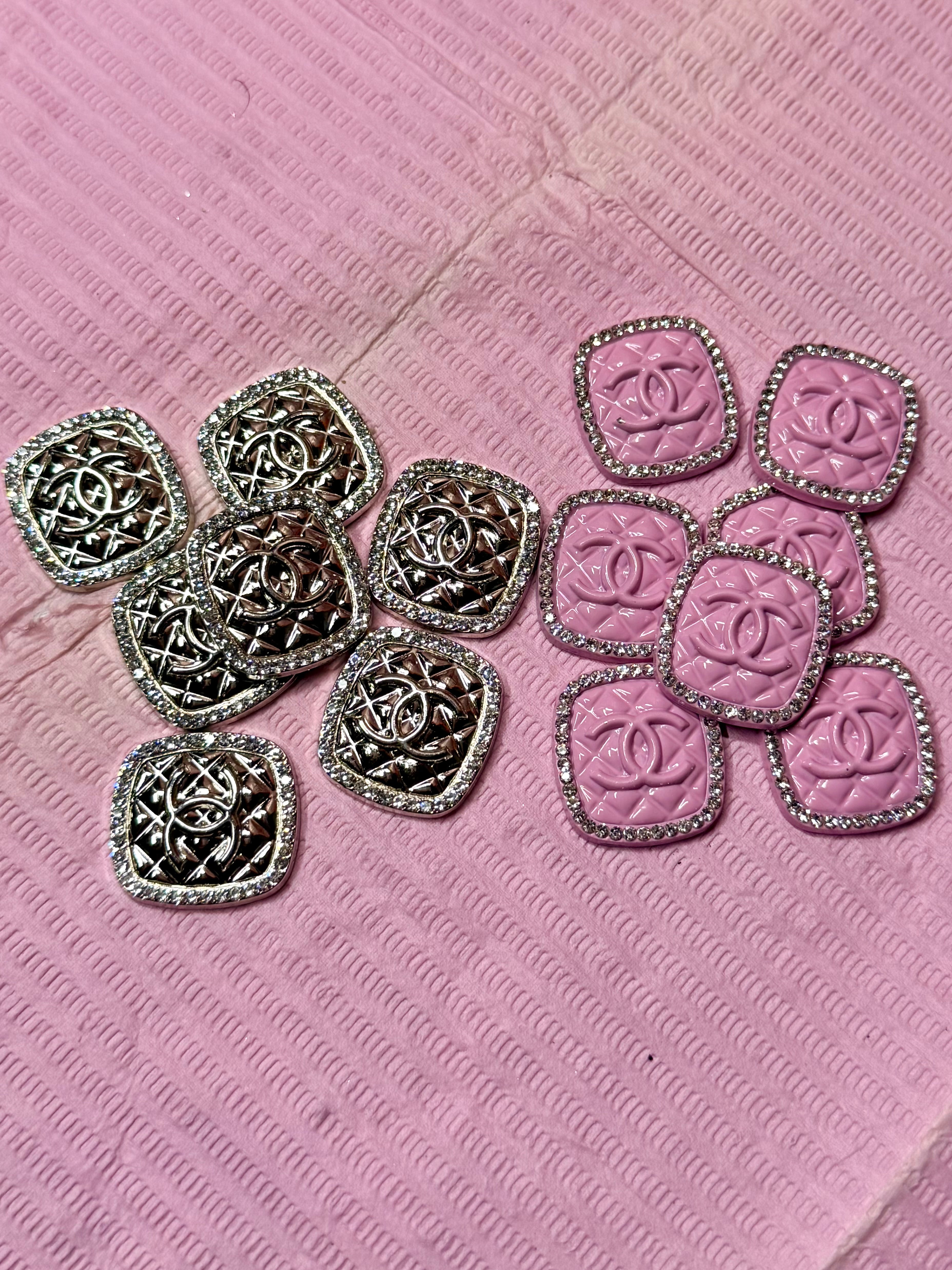 Chanel cc square charm