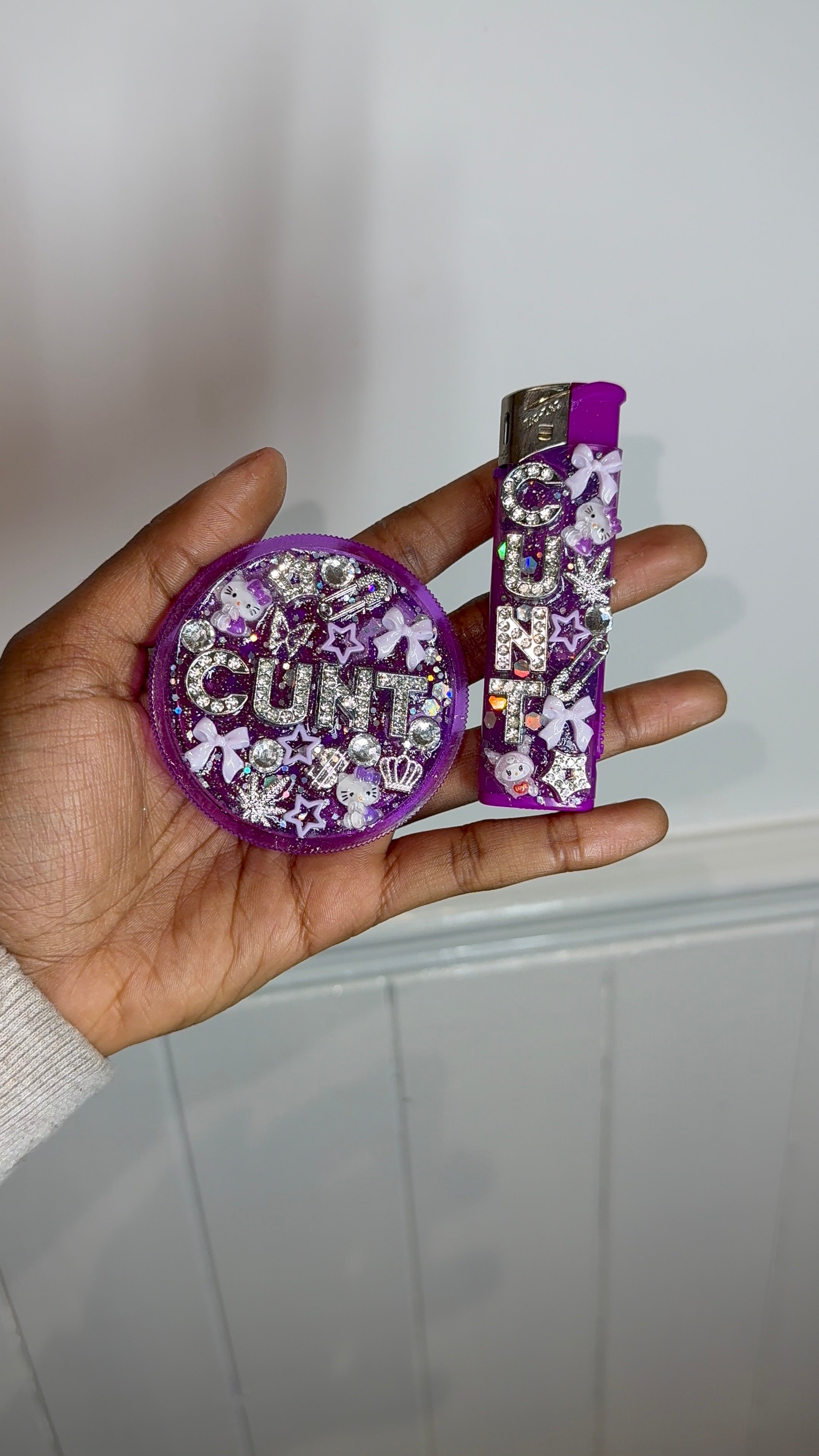 CUSTOM PERSONALISED GRINDERS AND LIGHTERS